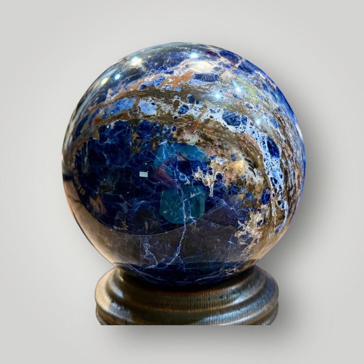 zExclusive – Curated Vintage Décor